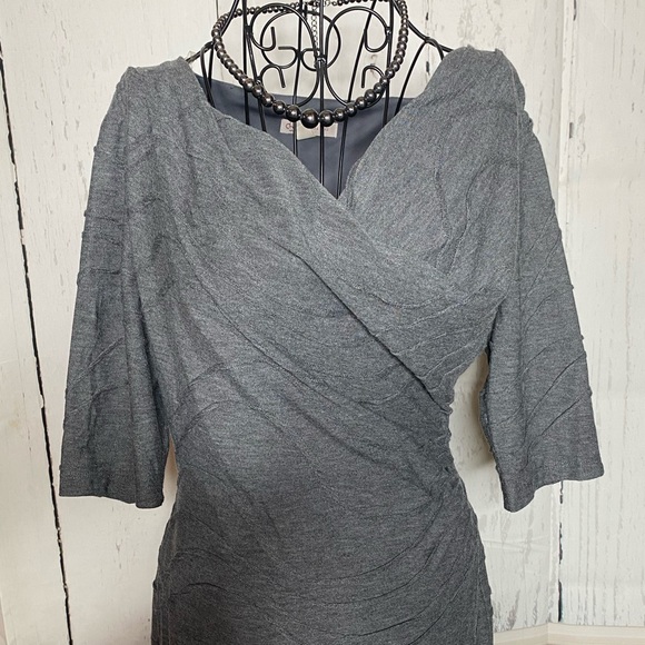 Gray 3/4 sleeve Dress - Picture 3 of 10